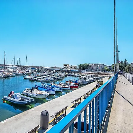 Gaudio Flat Near Ariston Theater By Wonderful Italy 아파트